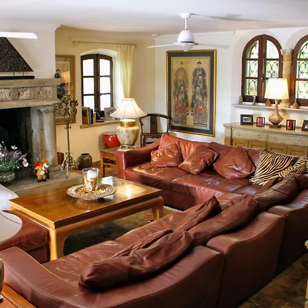 Provencal 7-Bedroom Villa In Antibes Juan Les Pins