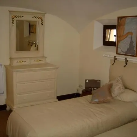 Provencal 7-Bedroom Villa In Antibes Juan Les Pins